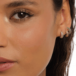 Resmi Galeri görüntüleyicisine yükleyin, Pırlantalı Prizmatik Küpe